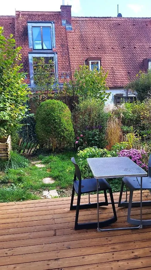Atelier & Gardenhouse Glamping Hotell München 0*,  Tyskland