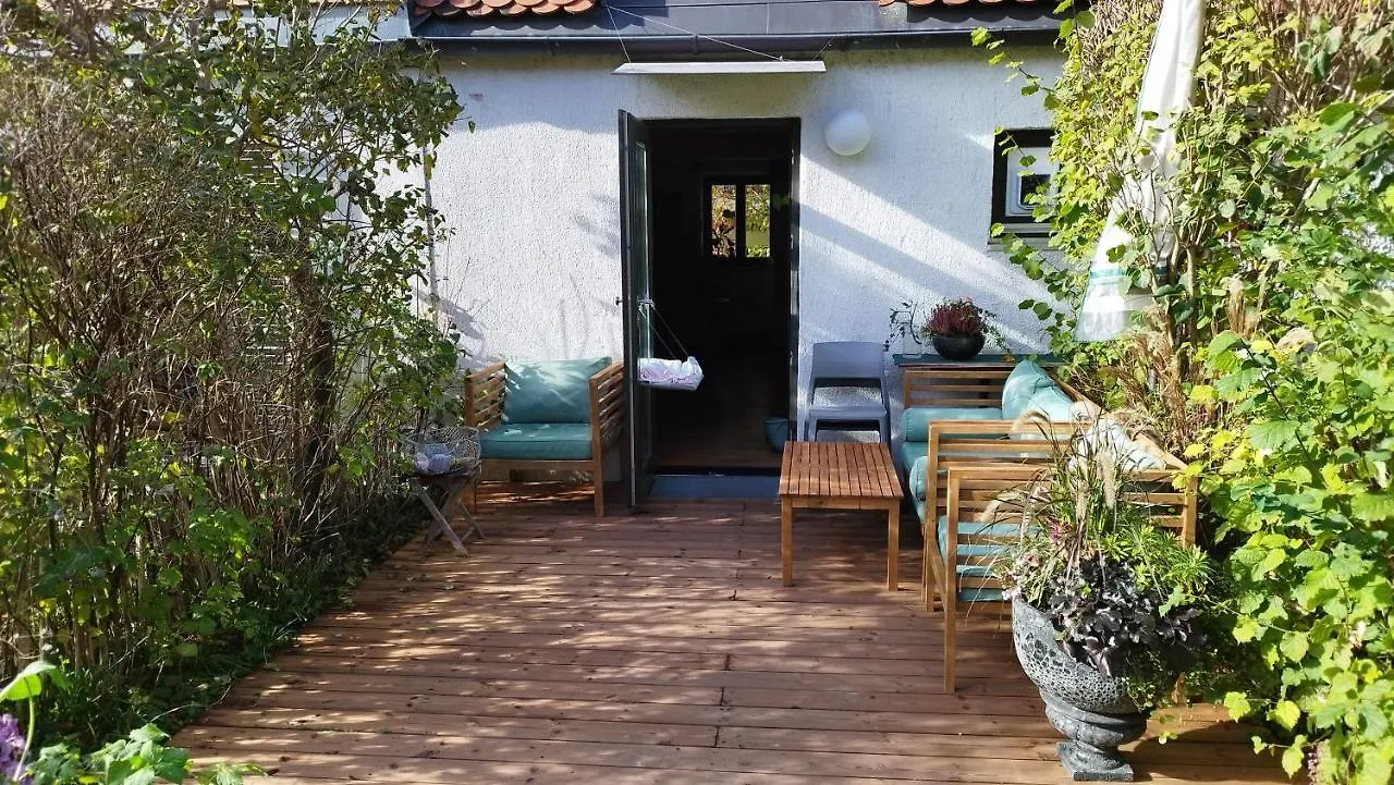 Atelier & Gardenhouse Glamping Hotel Munich Luxury tent